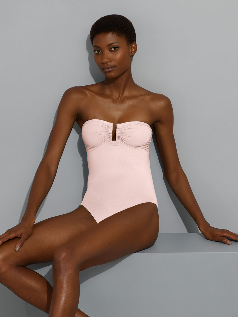 Cassiopée Costume intero a bustino standard vista NaN