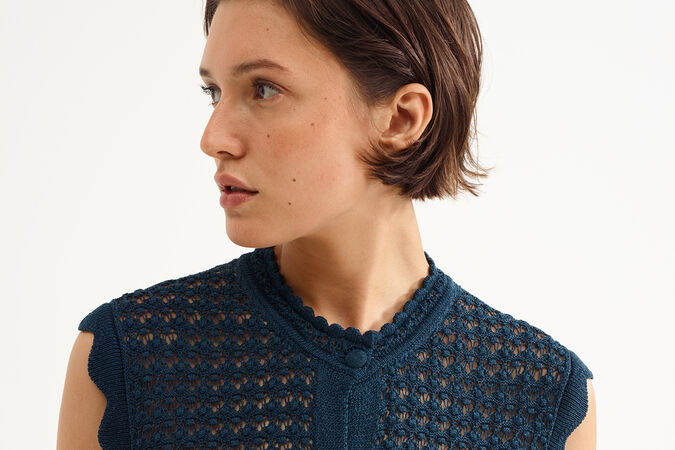 Aurora Top standard view 1