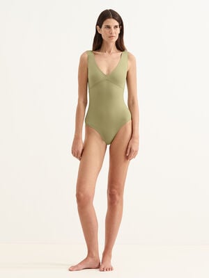 Hold up Sophisticated one-piece standard view 3 out of 3