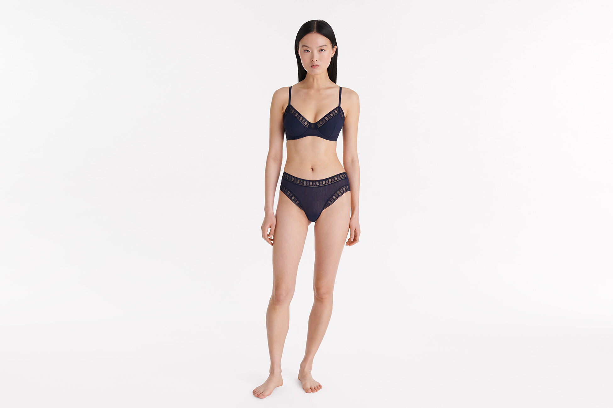 Infime Full-cup bra standard view �
