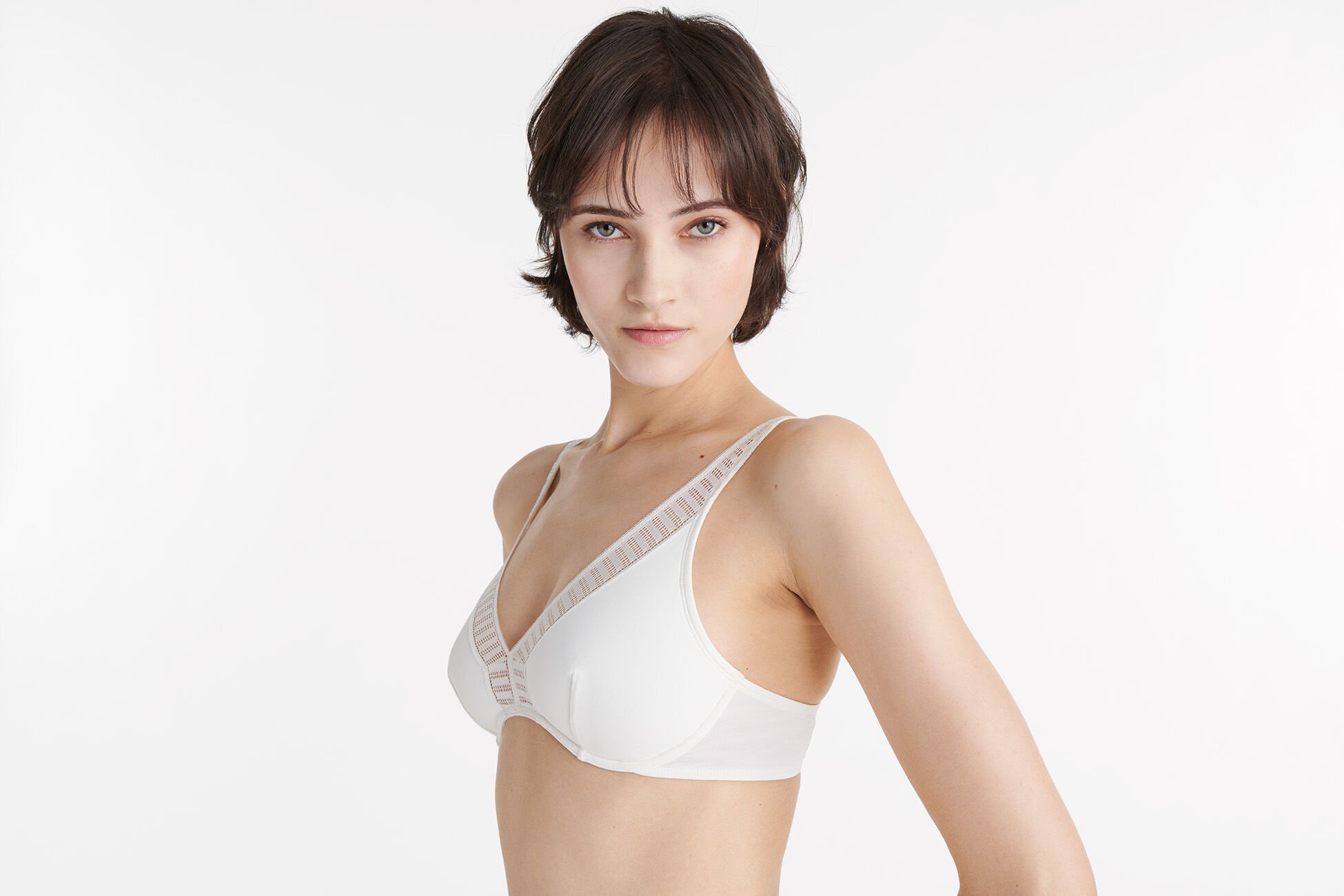 Valerie graph Underwire triangle bra standard view �
