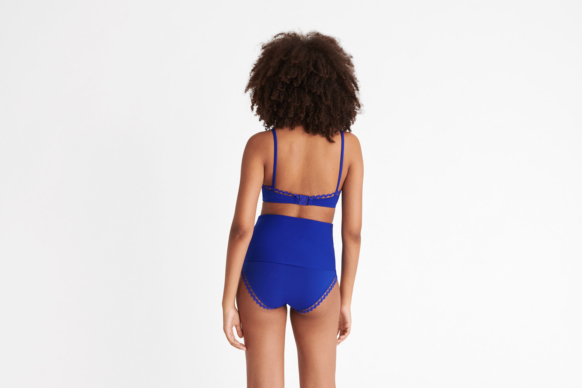 Move Crop top standard view �