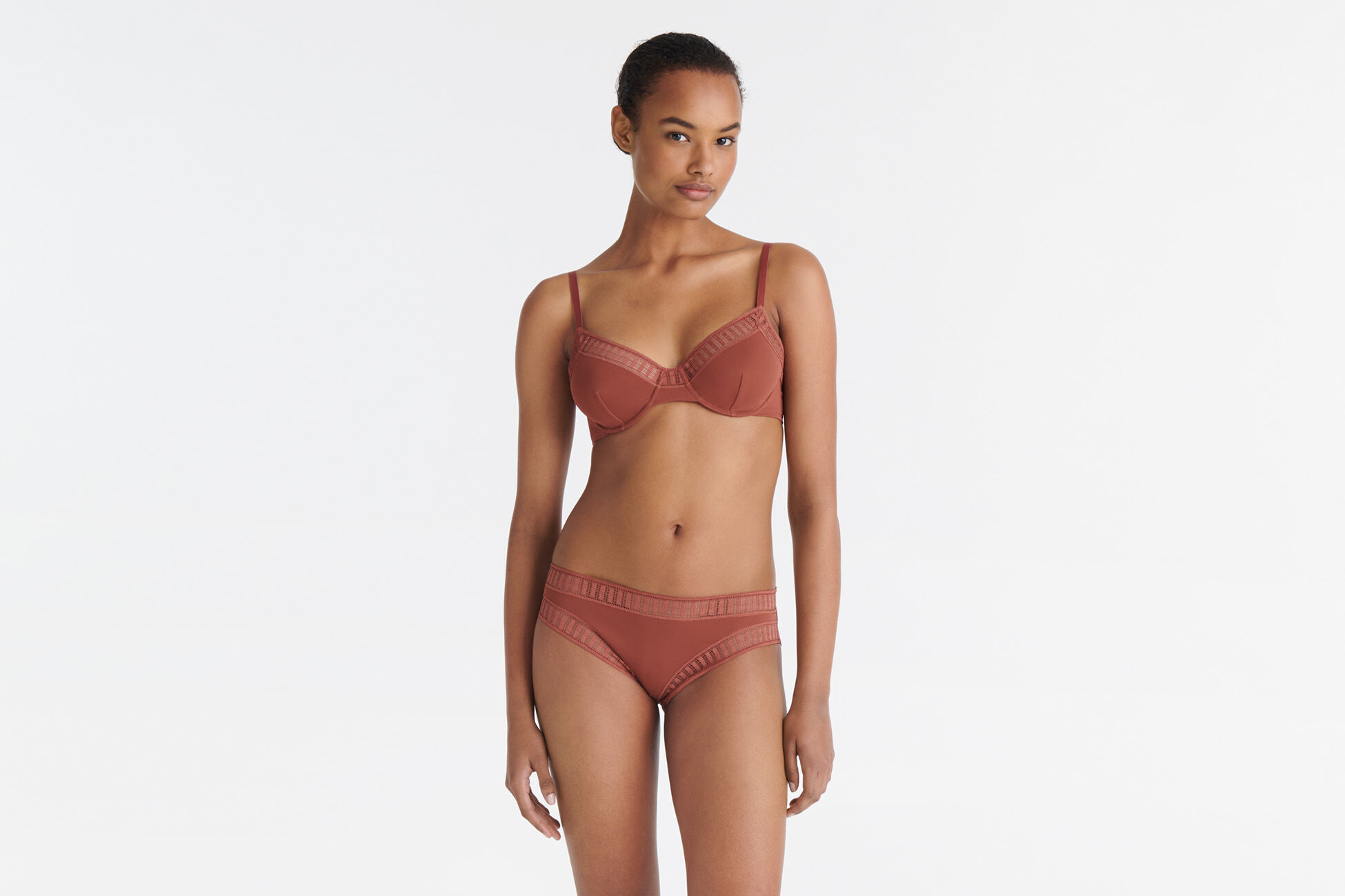 Paulette graph Full-cup bra standard view NaN