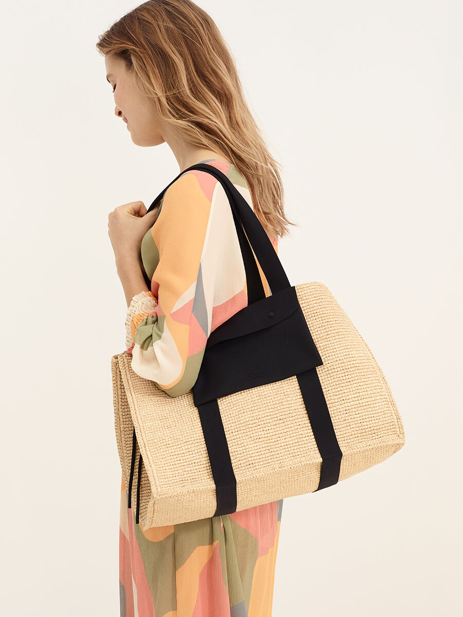 Voyageur Tote bag standard view NaN