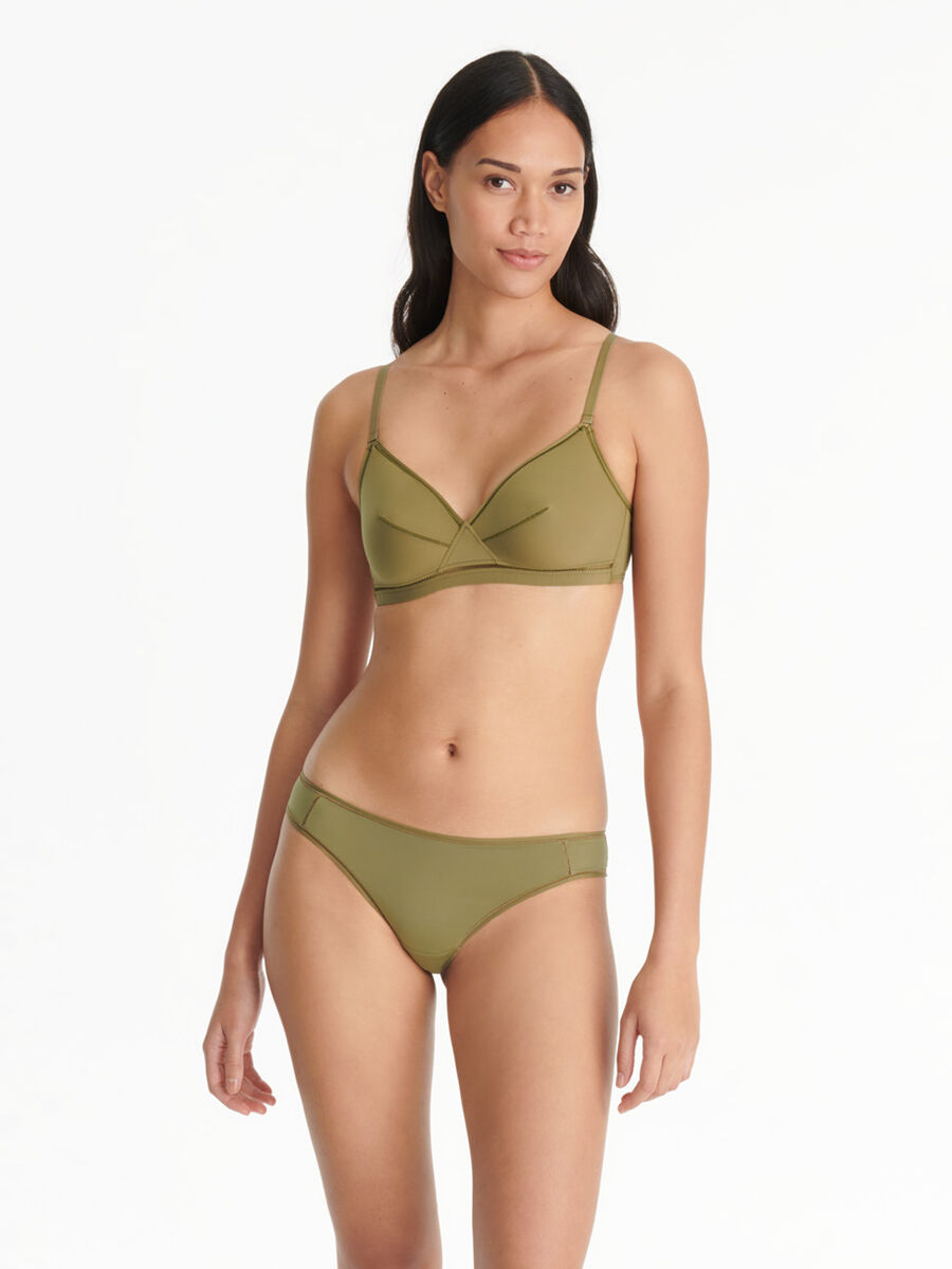 Lydia soyeuse Triangle bra standard view NaN