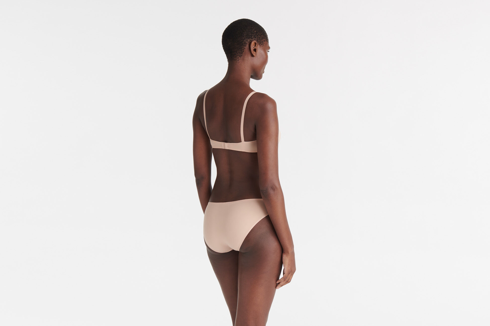 Ilona soyeuse Emboîtant vue standard NaN