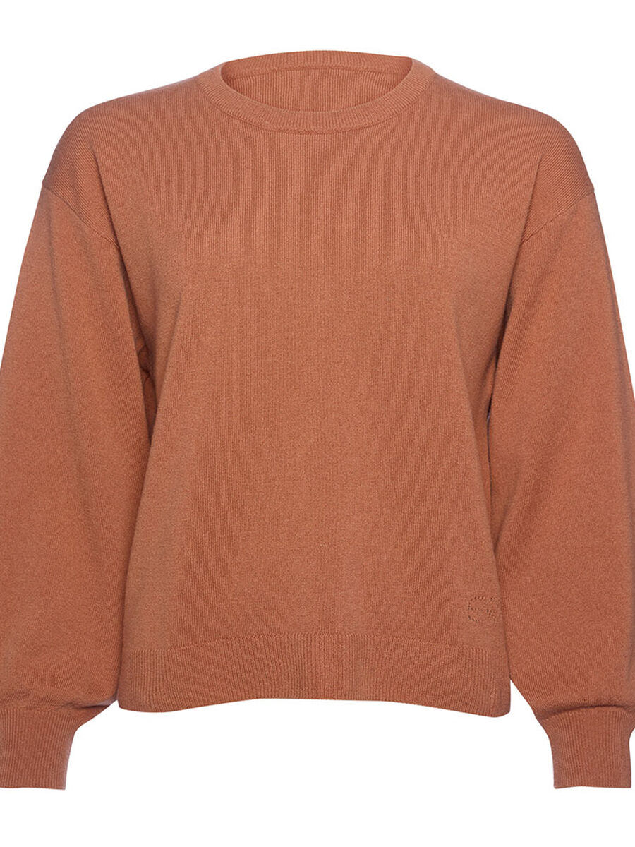Famous Sweater standard view NaN