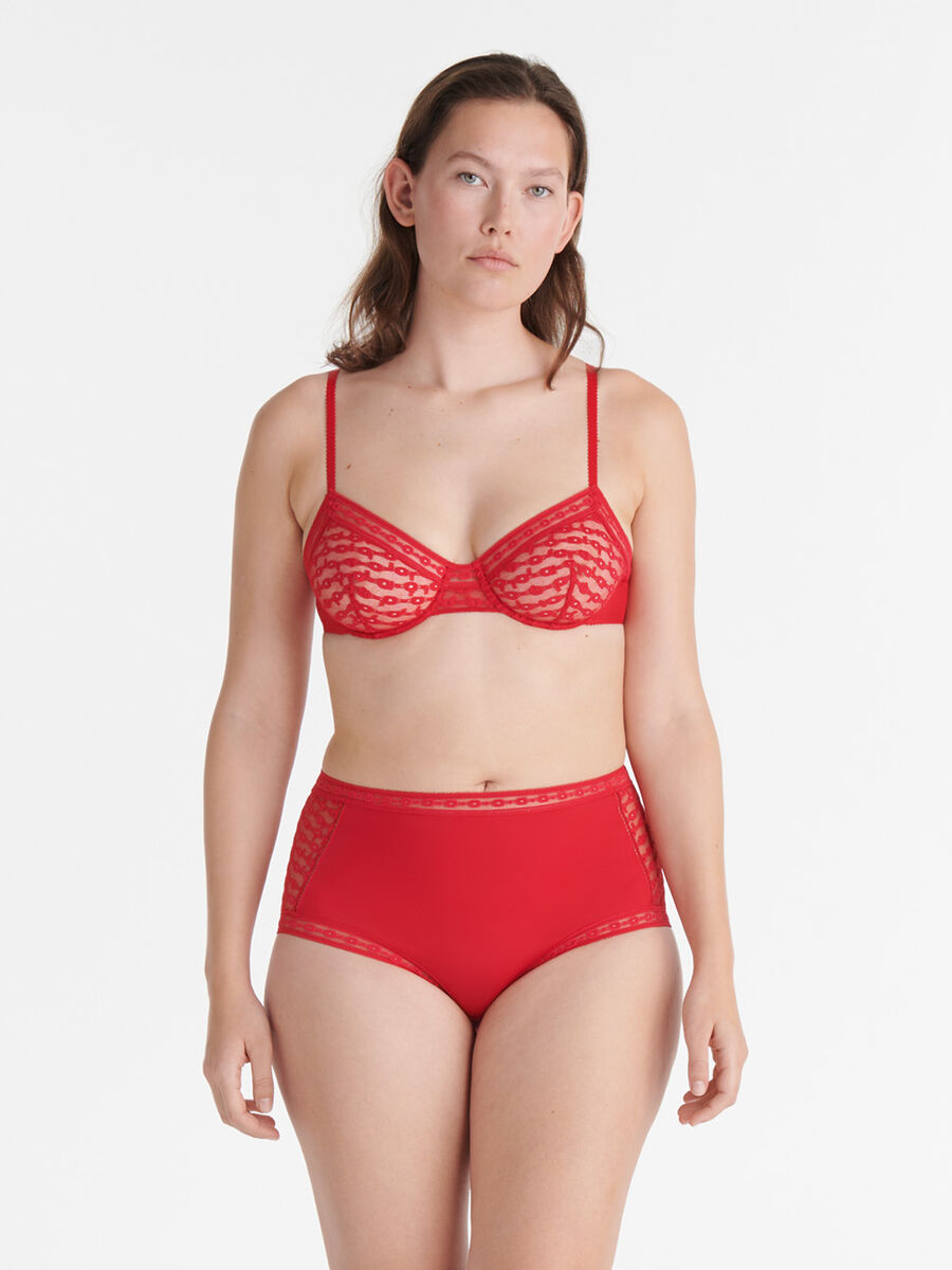 Nu&eacute;e High-waisted briefs standard view �