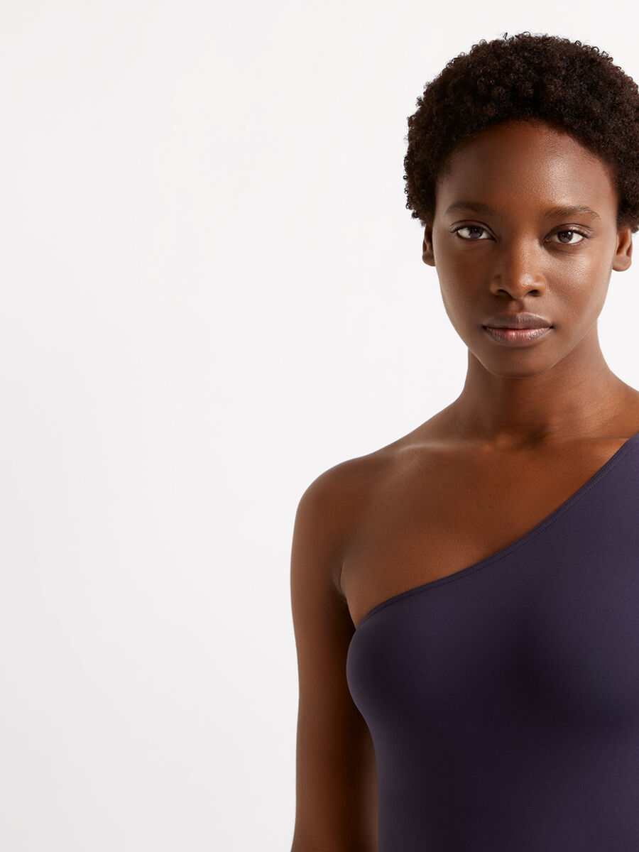 Effigie One-Shoulder-Modell Standardansicht NaN