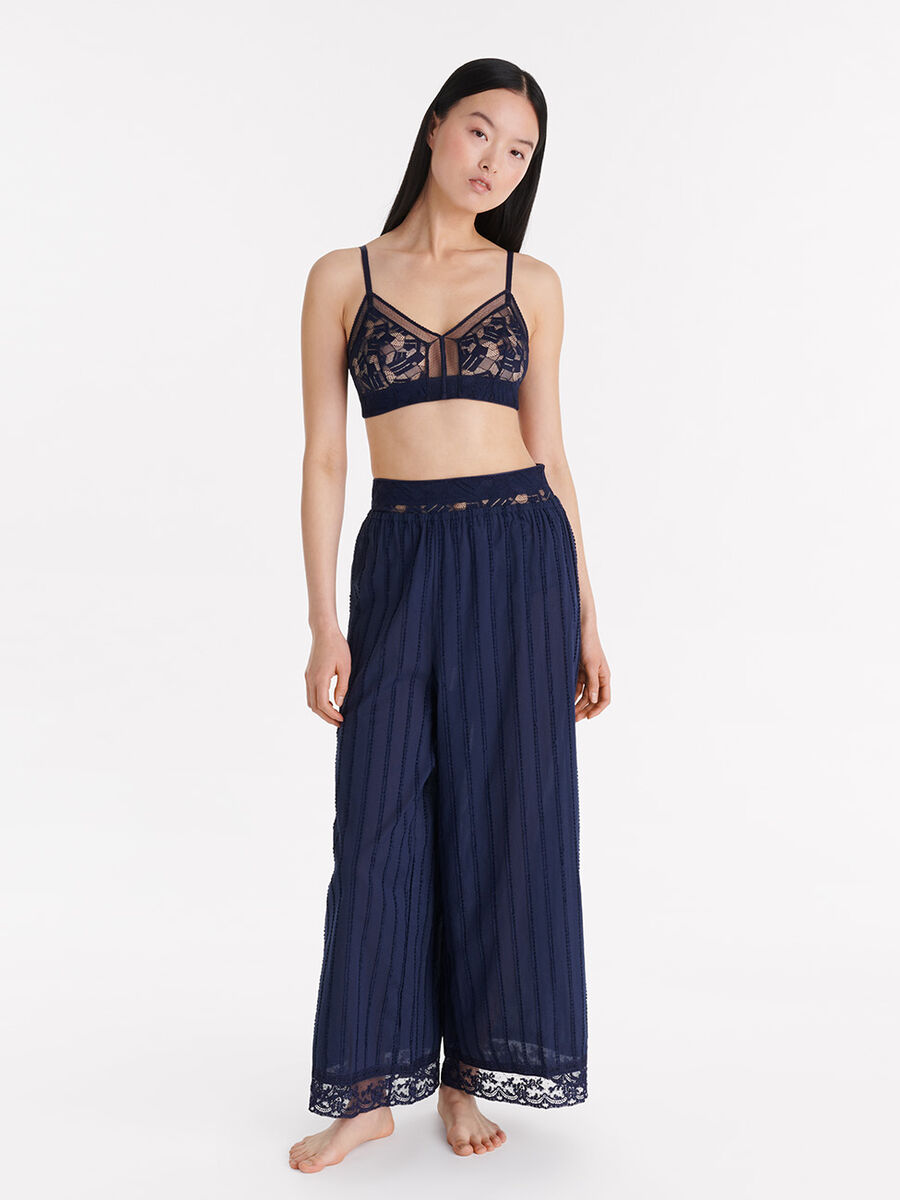 Coton Large trousers standard view NaN