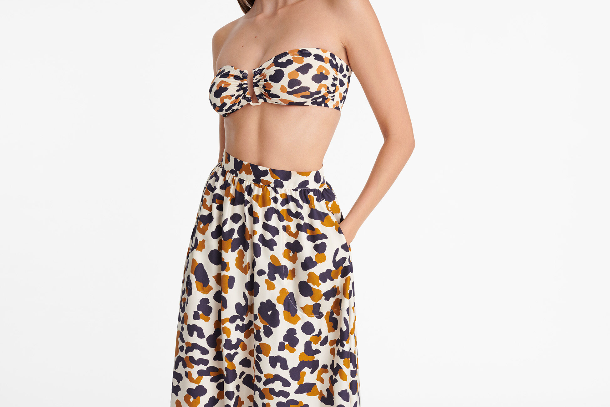 Rive Long skirt standard view NaN