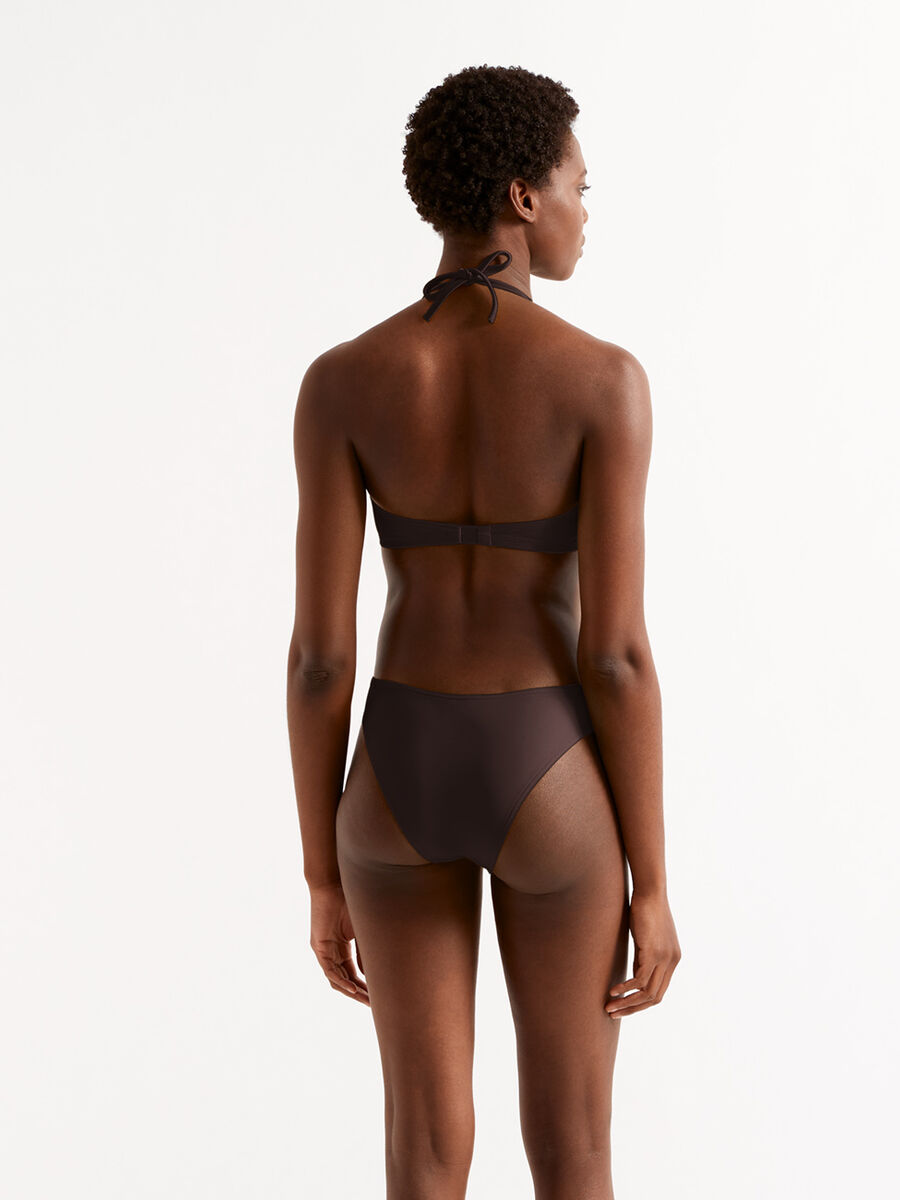 Gang Triángulo de copa entera Vista estándar NaN