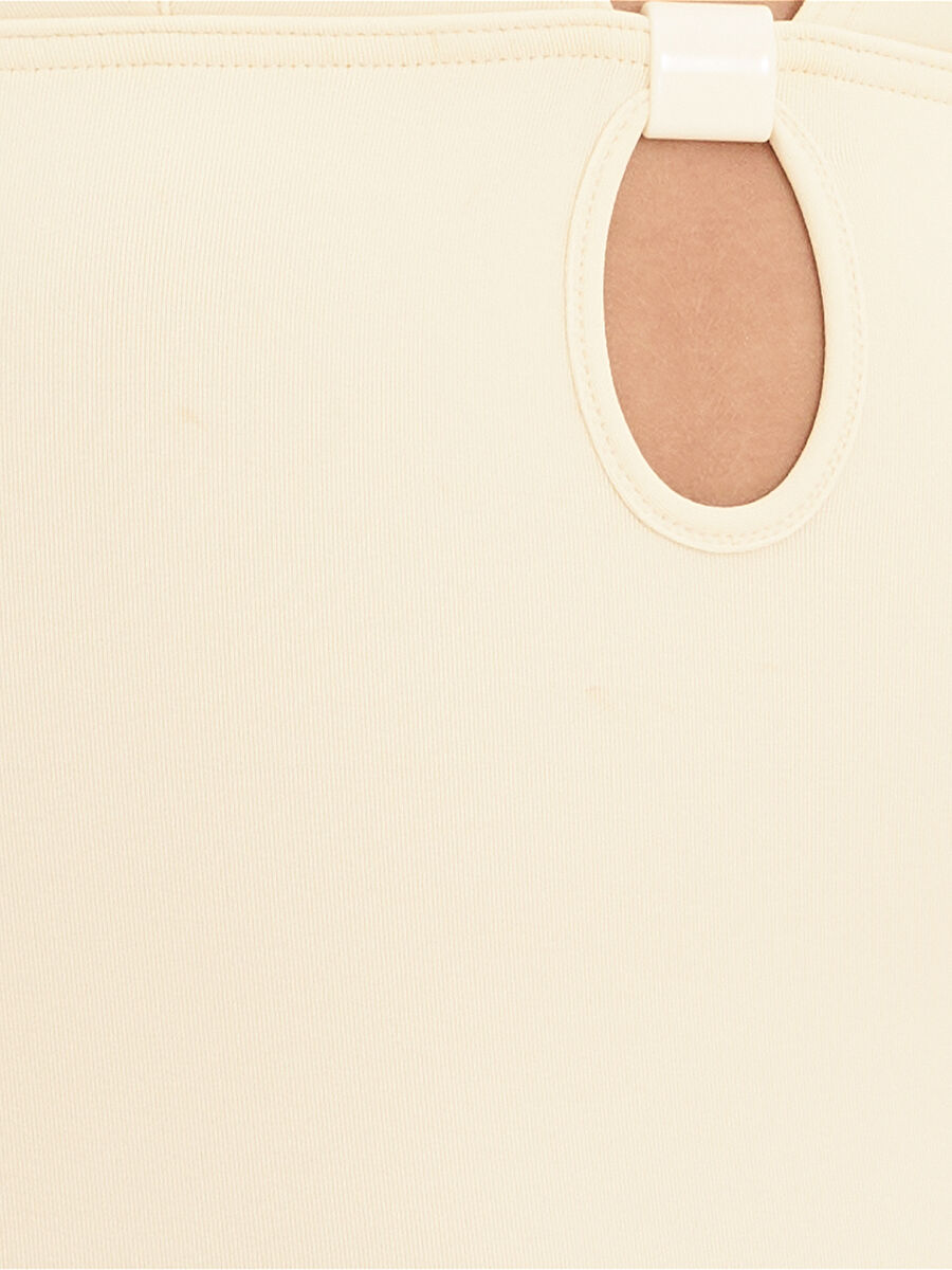 Harmony V-neckline standard view NaN