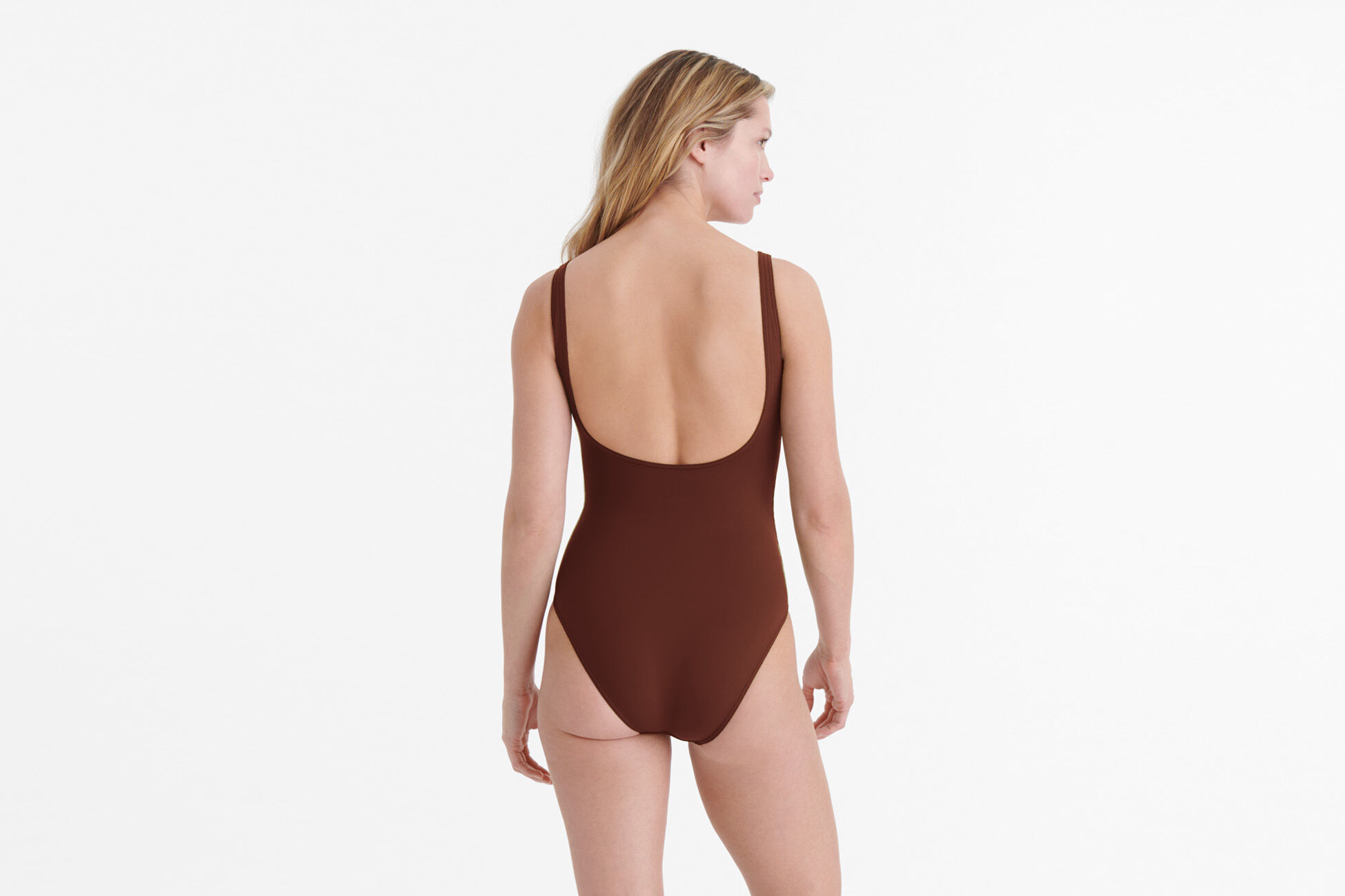 Asia Tank one-piece standard view �
