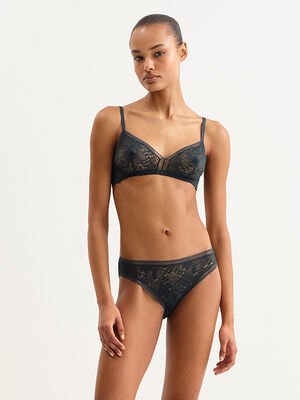 Délicieux Triangle bra standard view 3