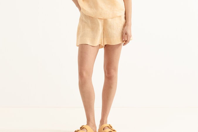 Izia Mules standard view 3 out of 4
