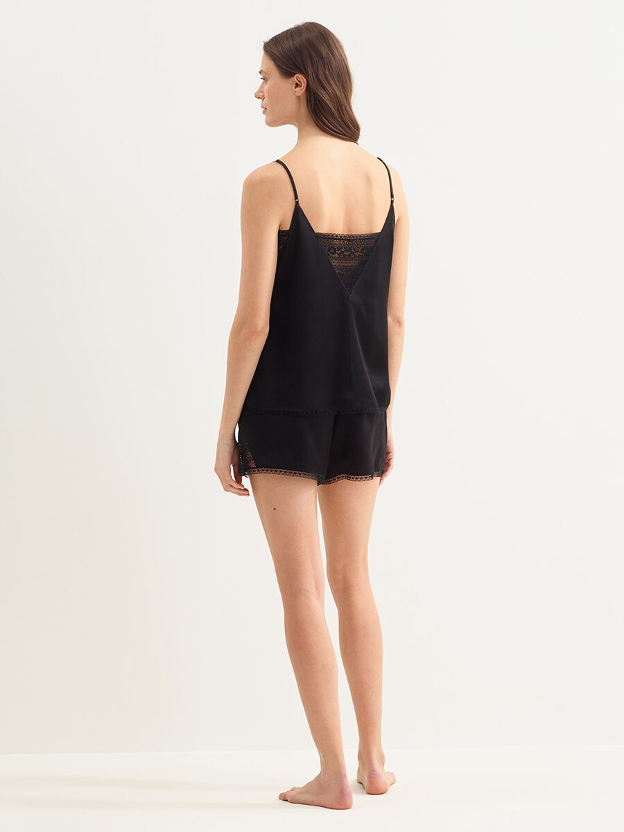Devoil&eacute;e Shorts standard view 2 out of 4