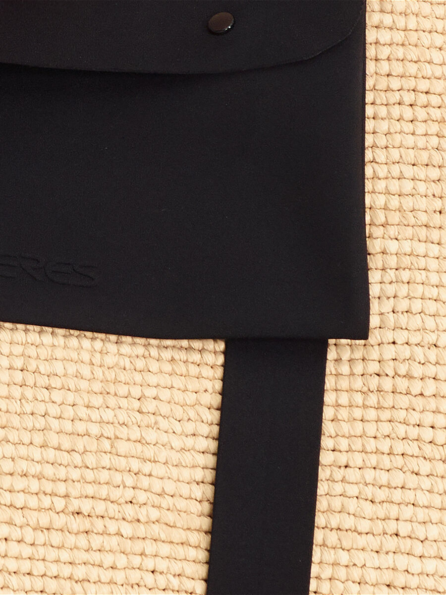 Voyageur Tote bag standard view NaN