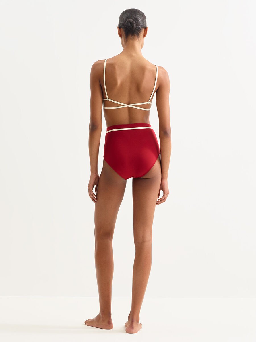 Karen Sujetador triangular con pinzas en el pecho Vista estándar NaN