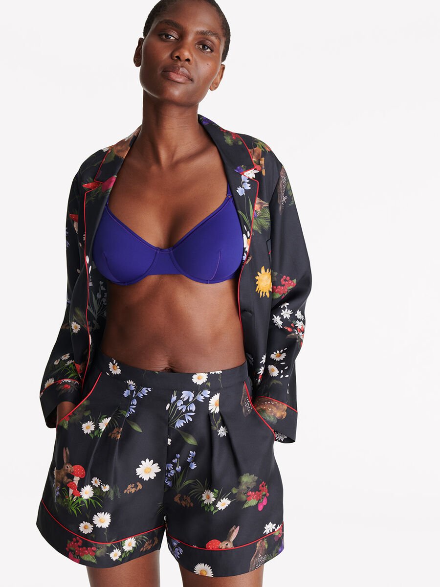 F&eacute;e Chemise vue standard NaN