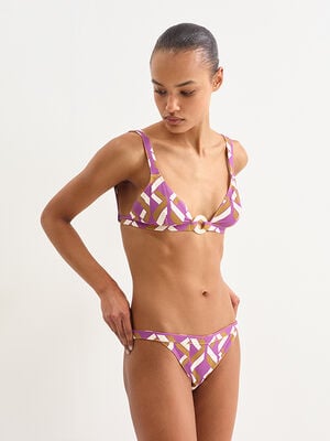 Must Triangle bra with bust darts standard view 1