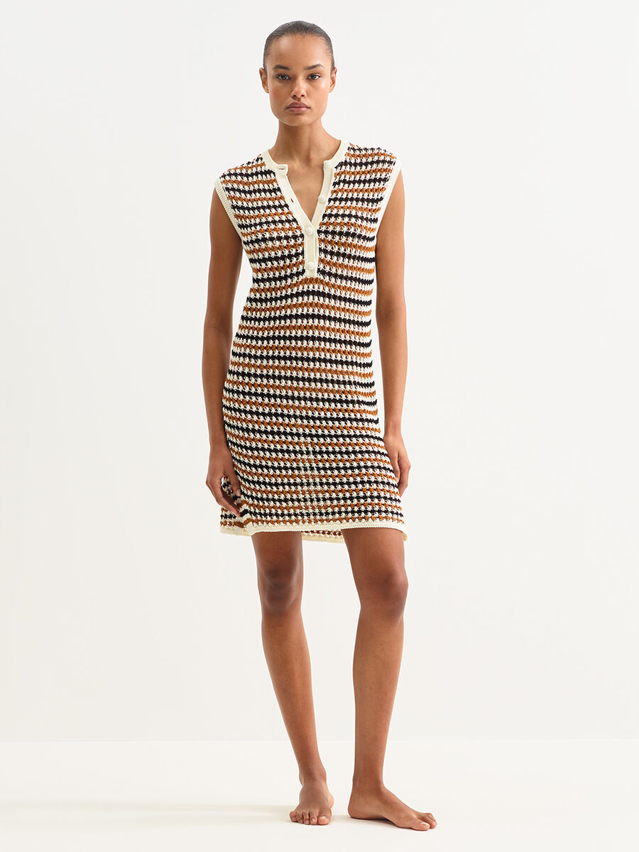 In&eacute;dite Robe courte vue standard NaN