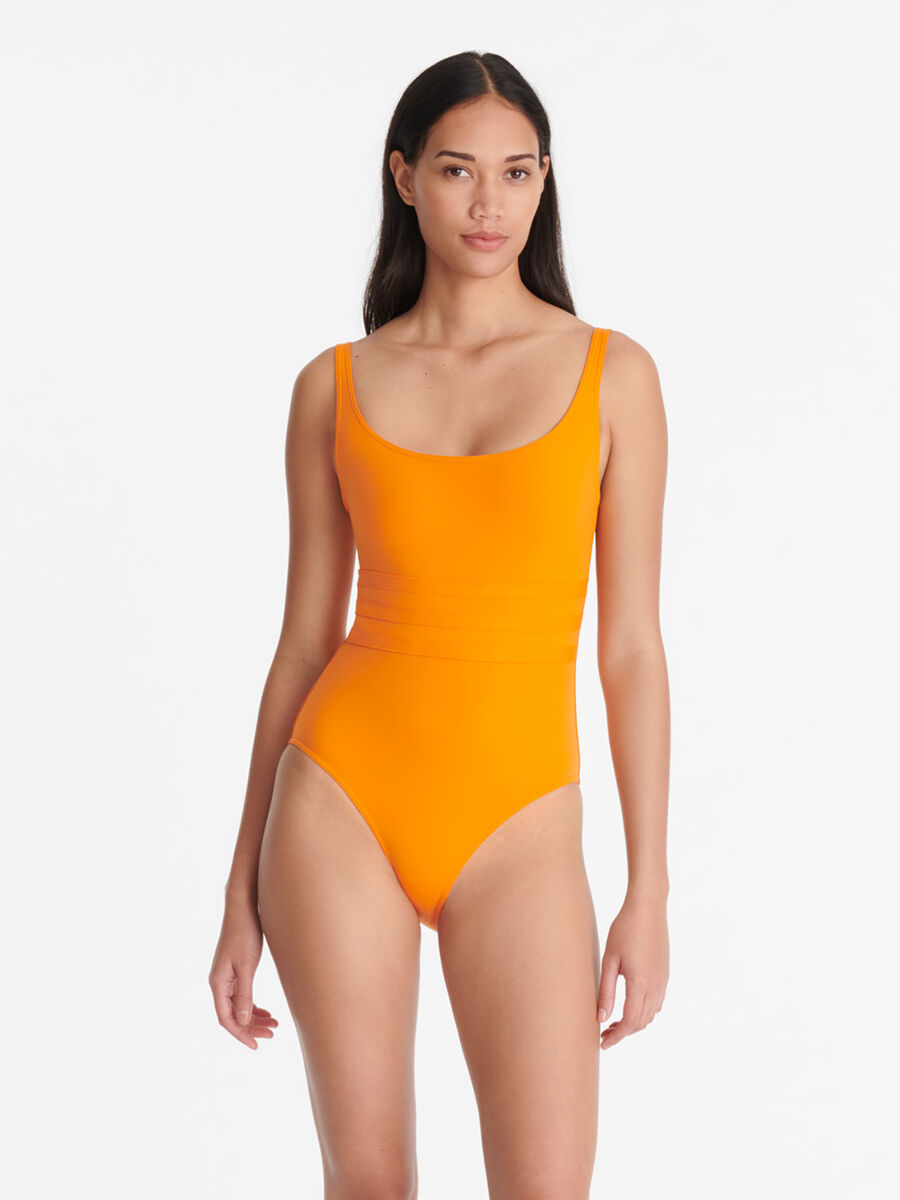 Asia Tank one-piece standard view NaN