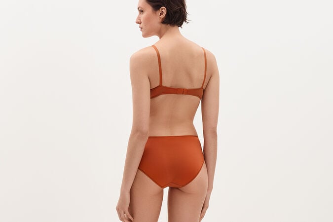 Monica soyeuse Shorty standard view 2 out of 3