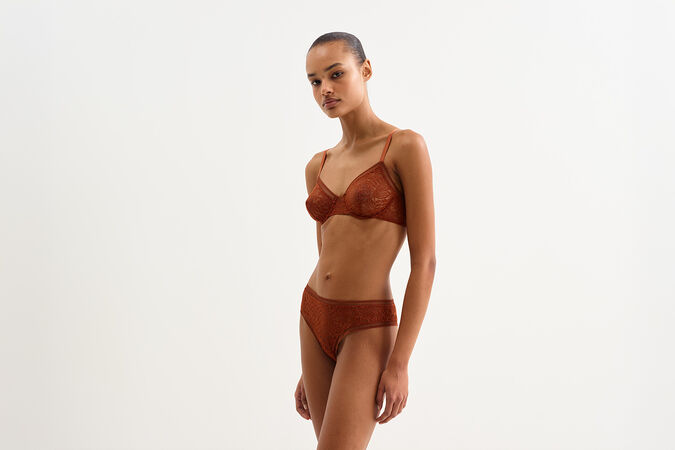 Cerise Full-cup bra standard view 1