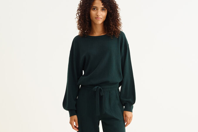 Famous Su&eacute;ter Vista est&aacute;ndar 3