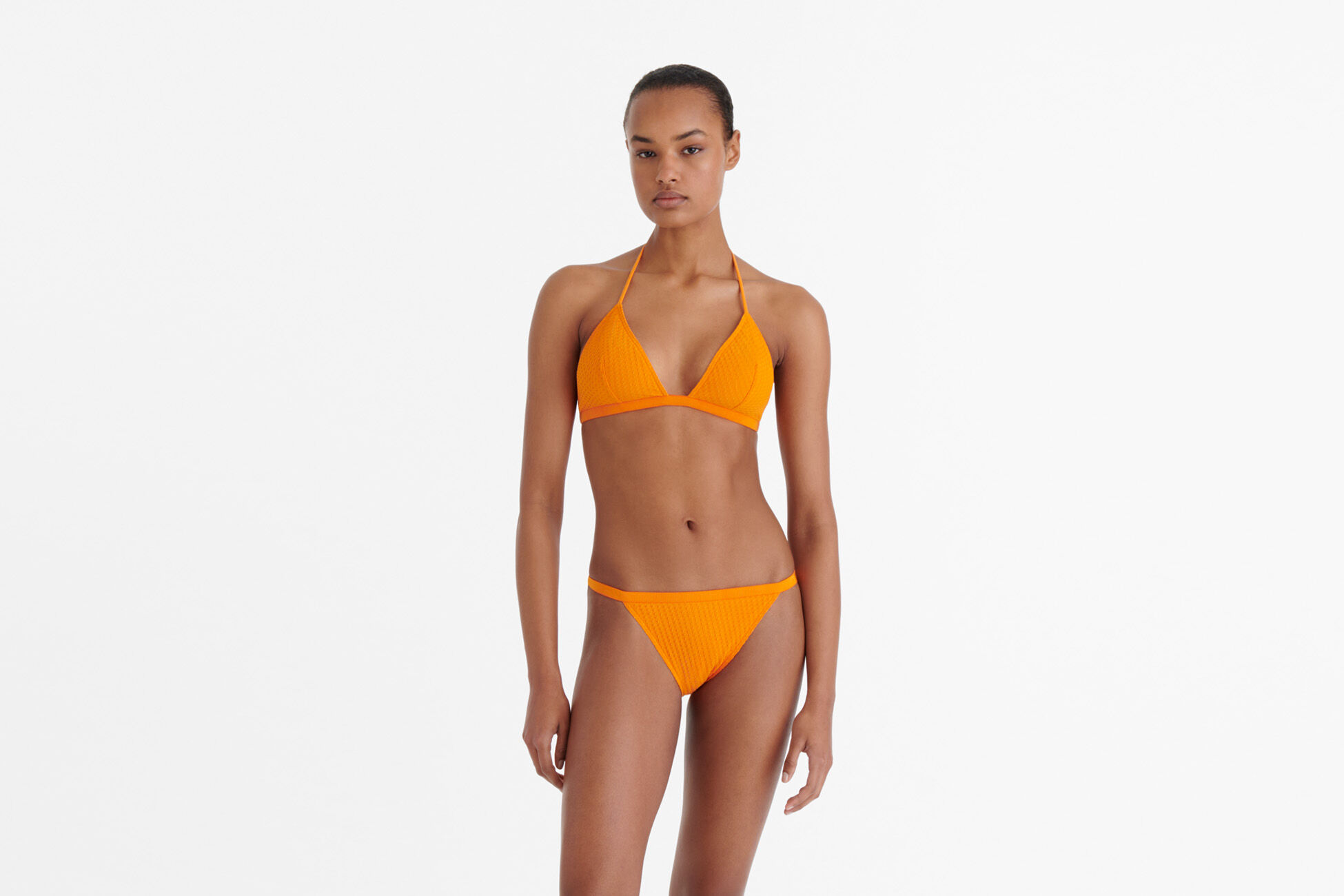 Extra Triangle bra with bust darts standard view �