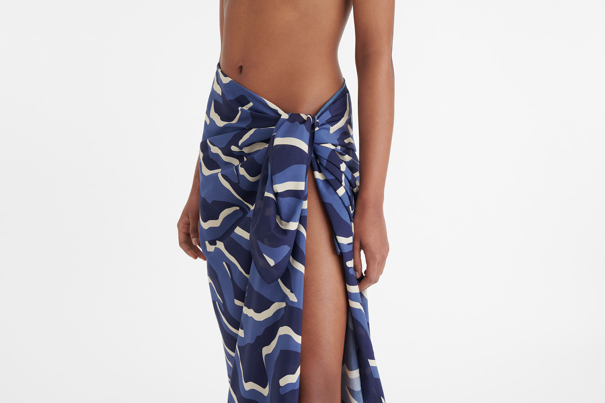 Ile Sarong standard view NaN