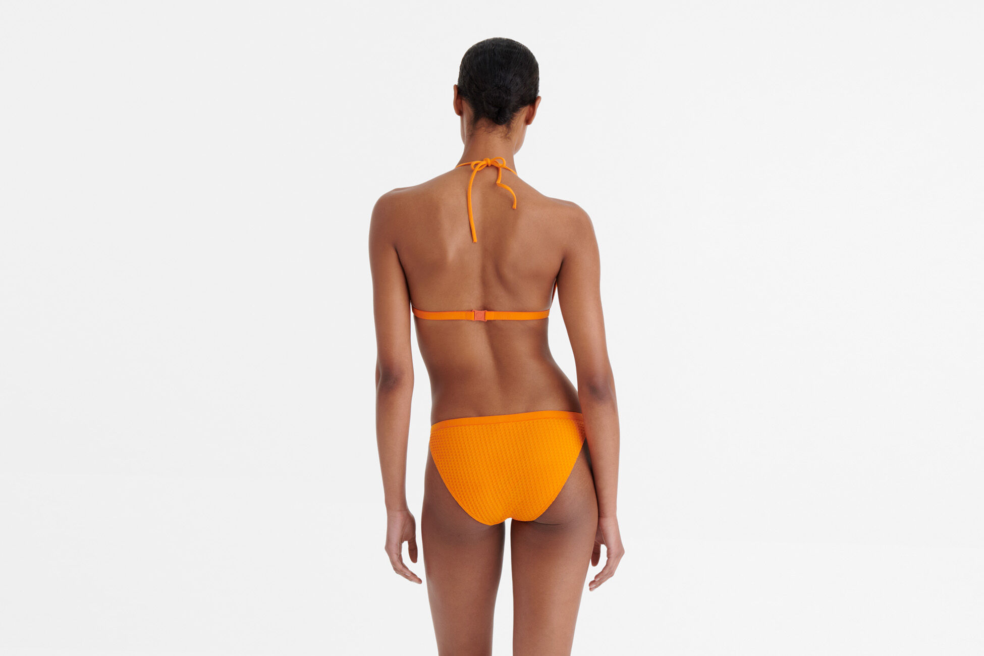 Extra Triangle bra with bust darts standard view �