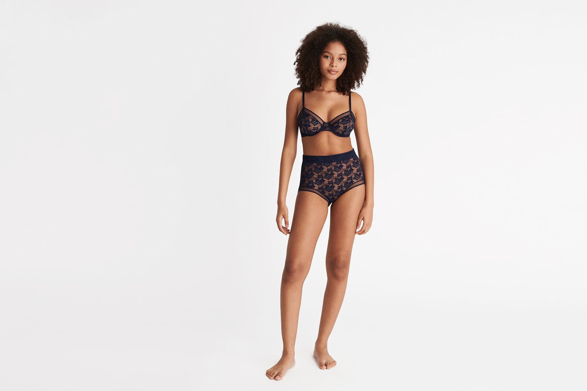 Calme High-waisted briefs standard view �