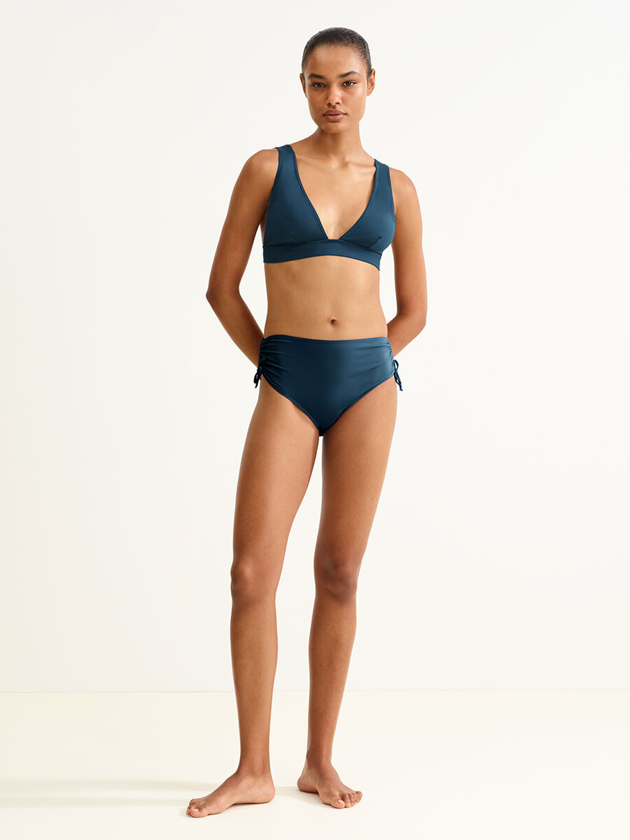 Sofia Mid-rise briefs standard view �