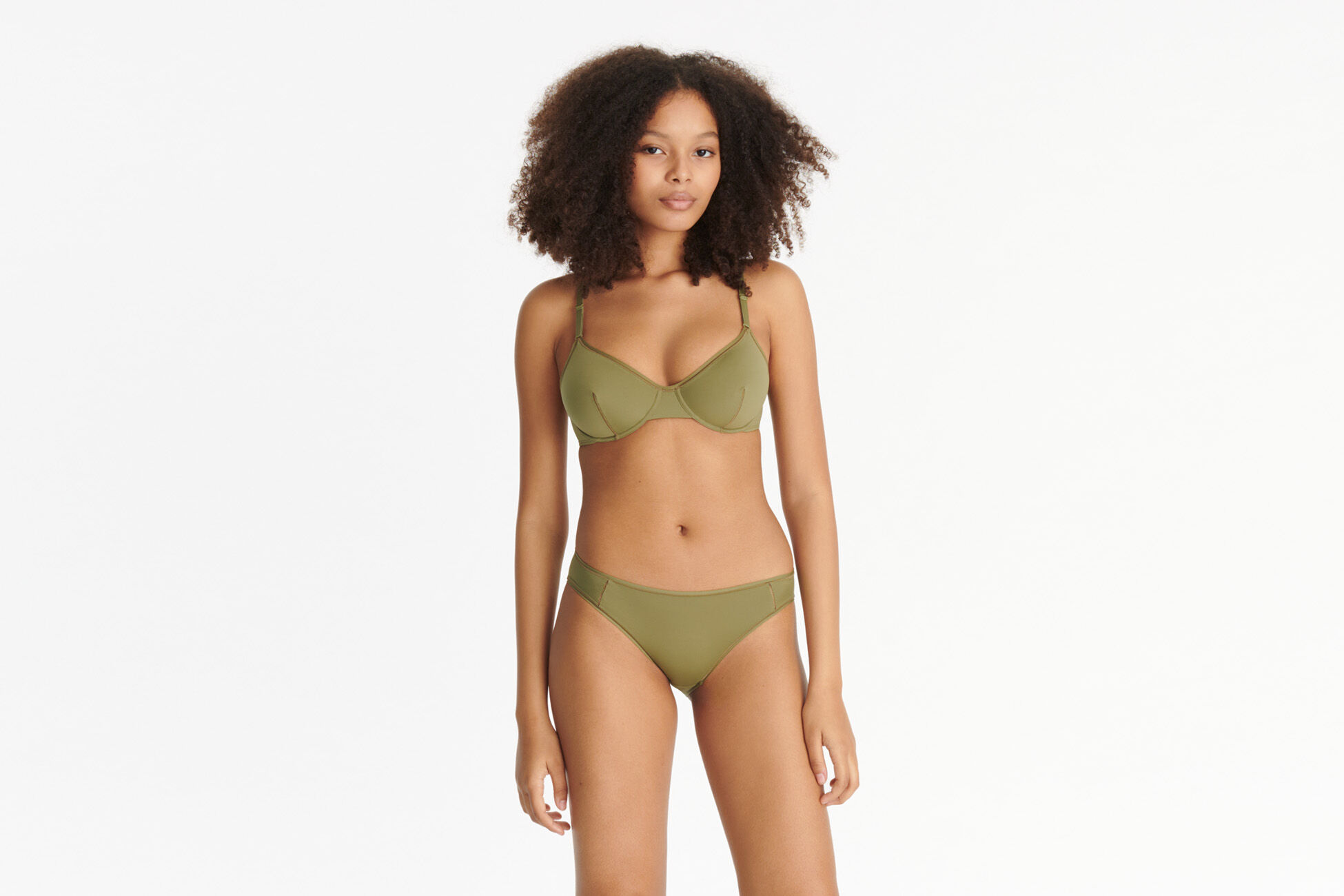 Enora soyeuse Thin briefs standard view �