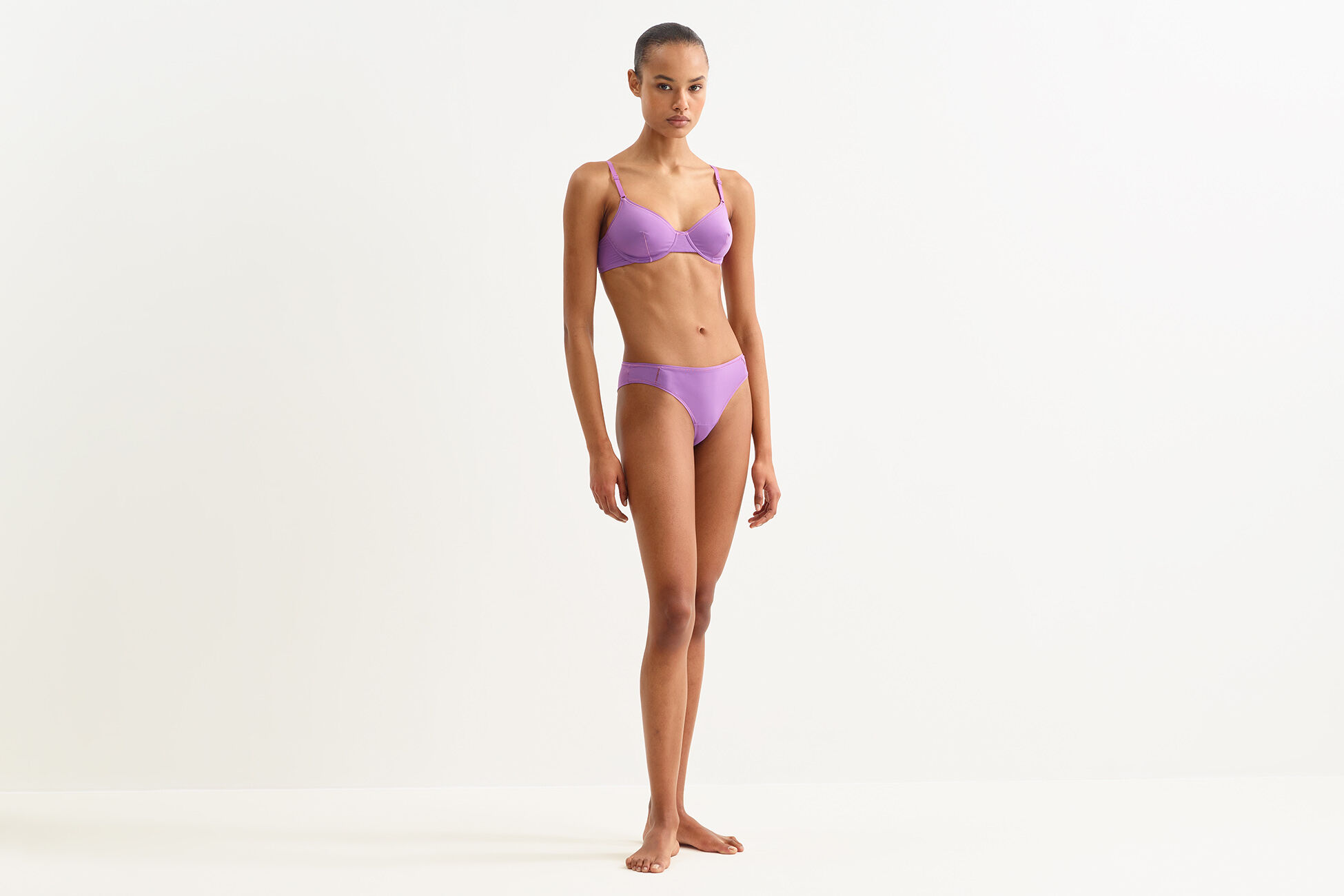 Ilona soyeuse Emboîtant vue standard NaN