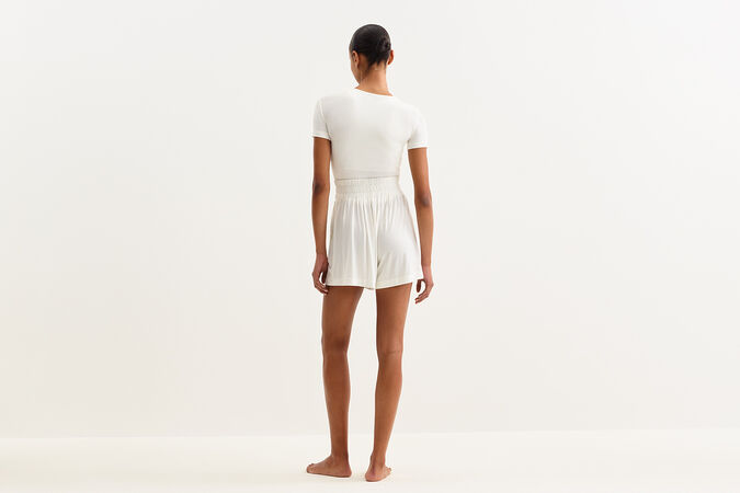 Anna Camiseta Vista est&aacute;ndar 2 de 3