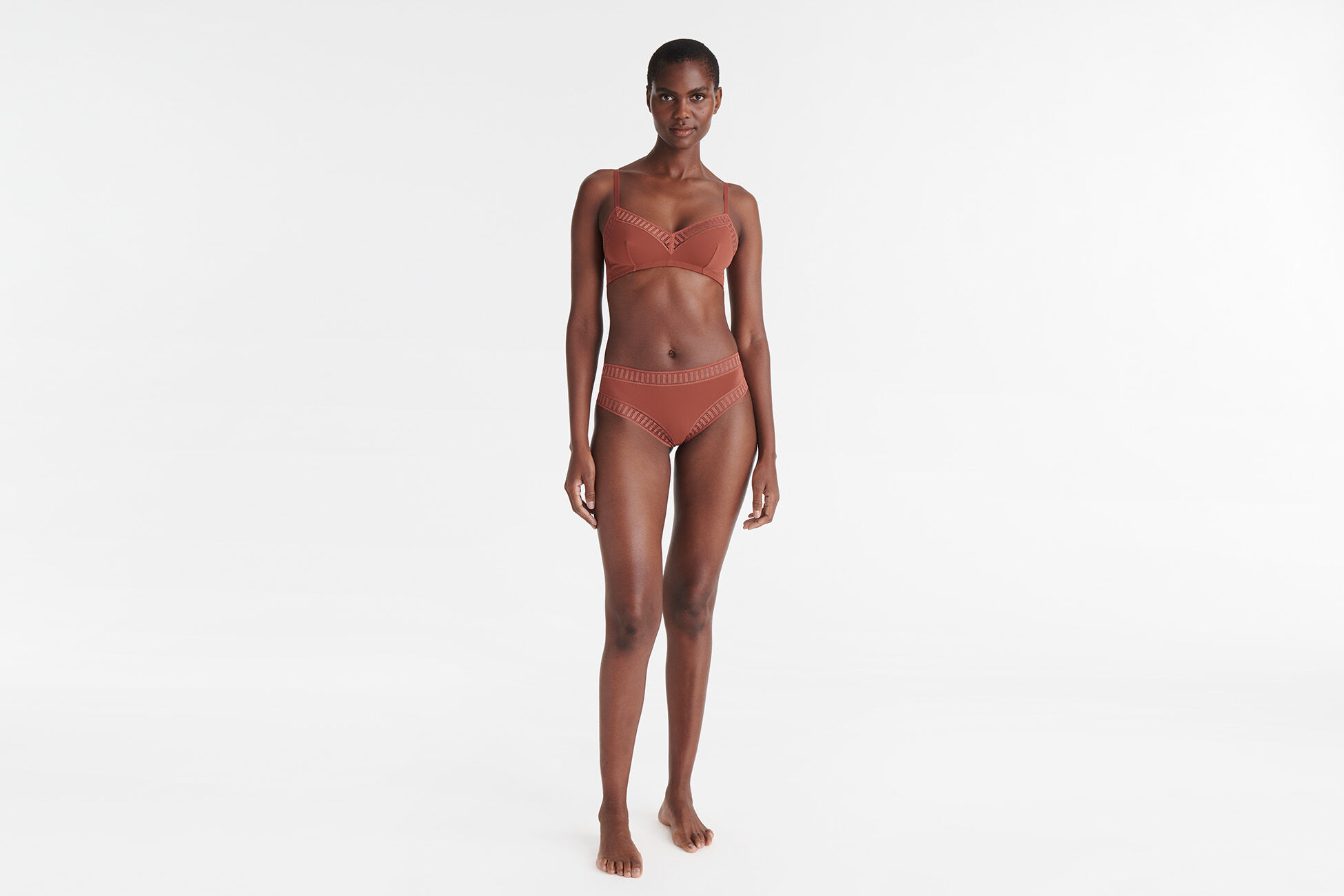 Madeleine graph Triangle bra standard view NaN