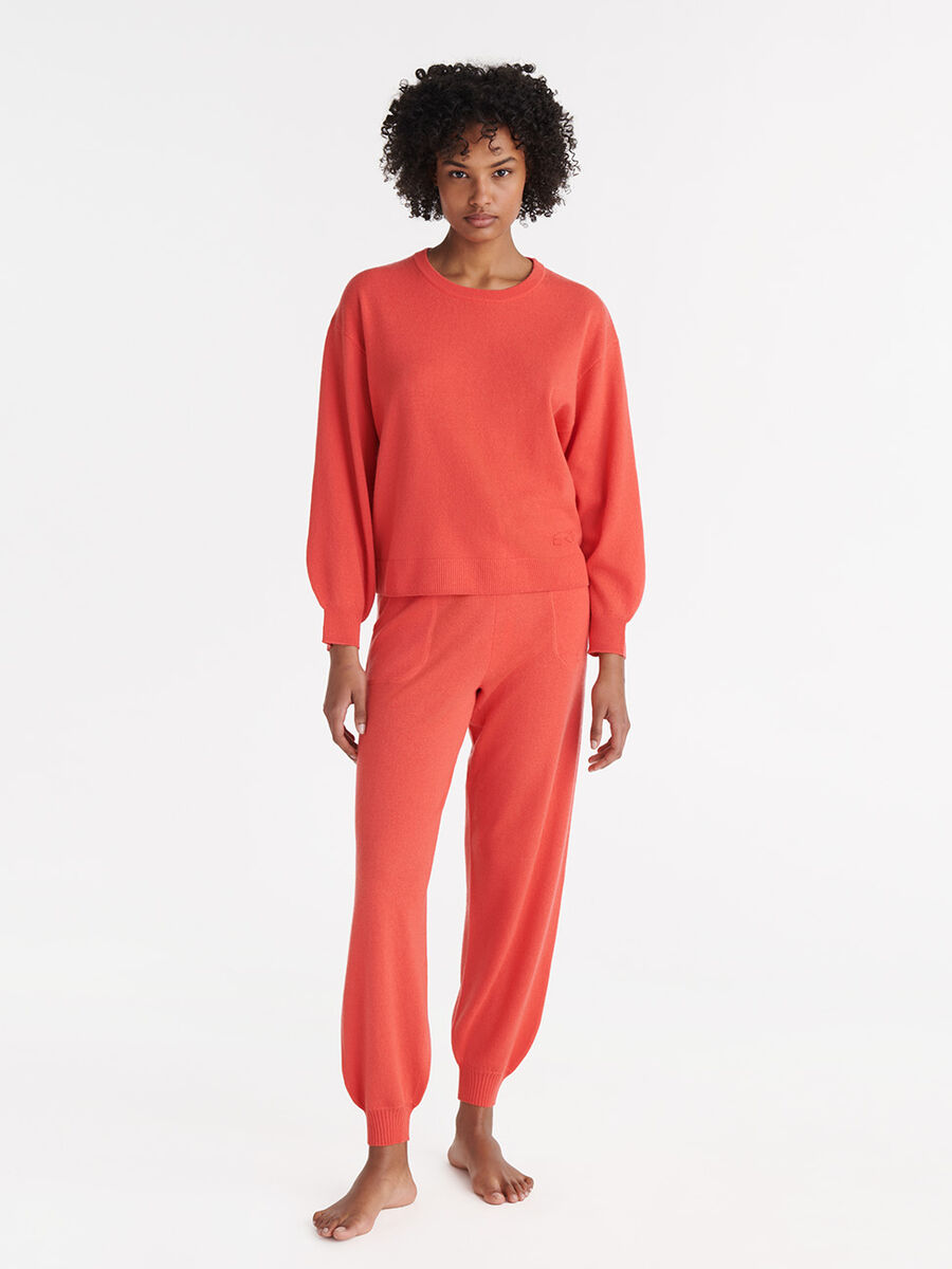 Famous Pullover Standardansicht NaN