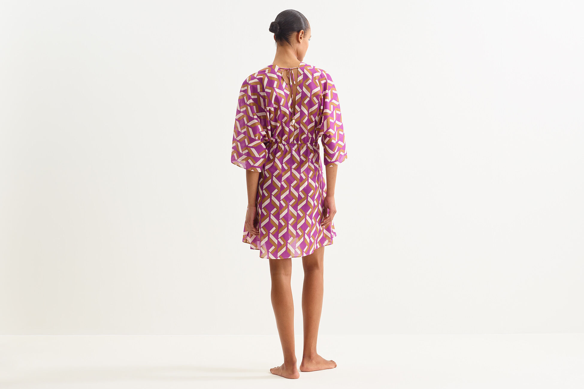 Feel Robe courte vue standard NaN