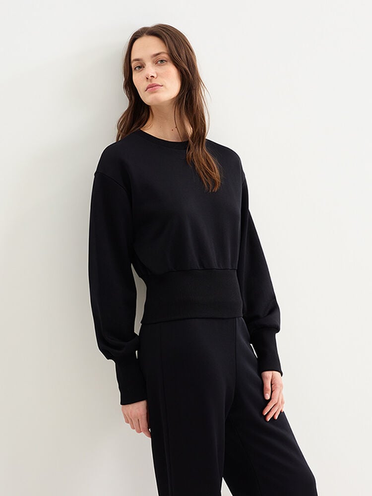 Isadora-Black