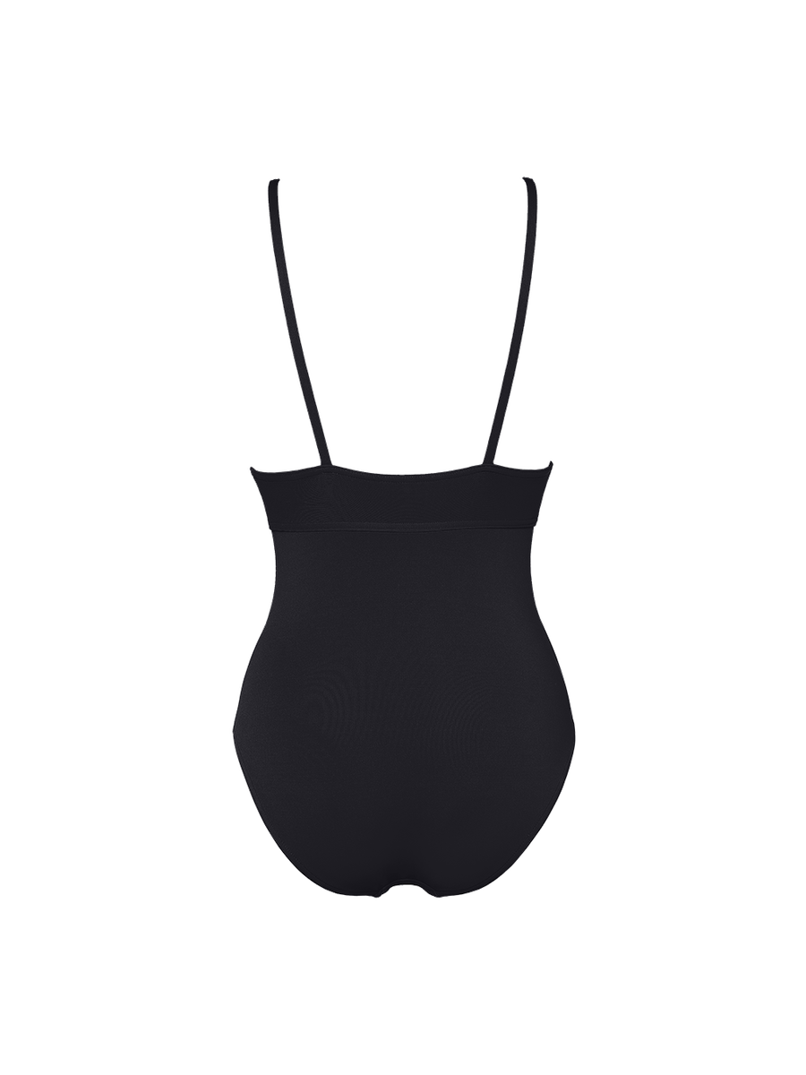 Larcin Triangle one-piece standard view NaN