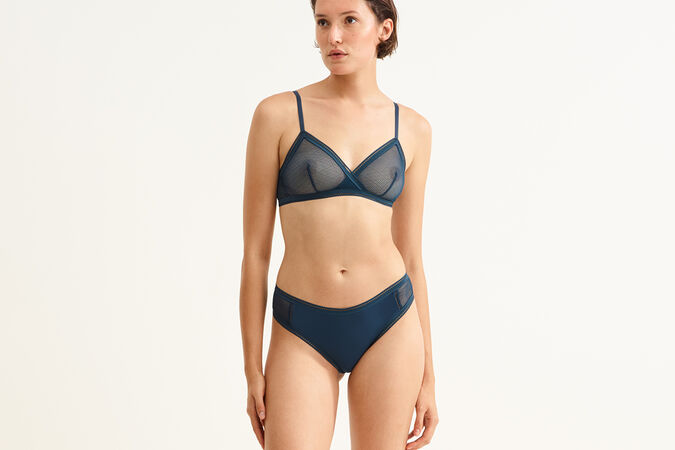Fard Triangle bra standard view 3