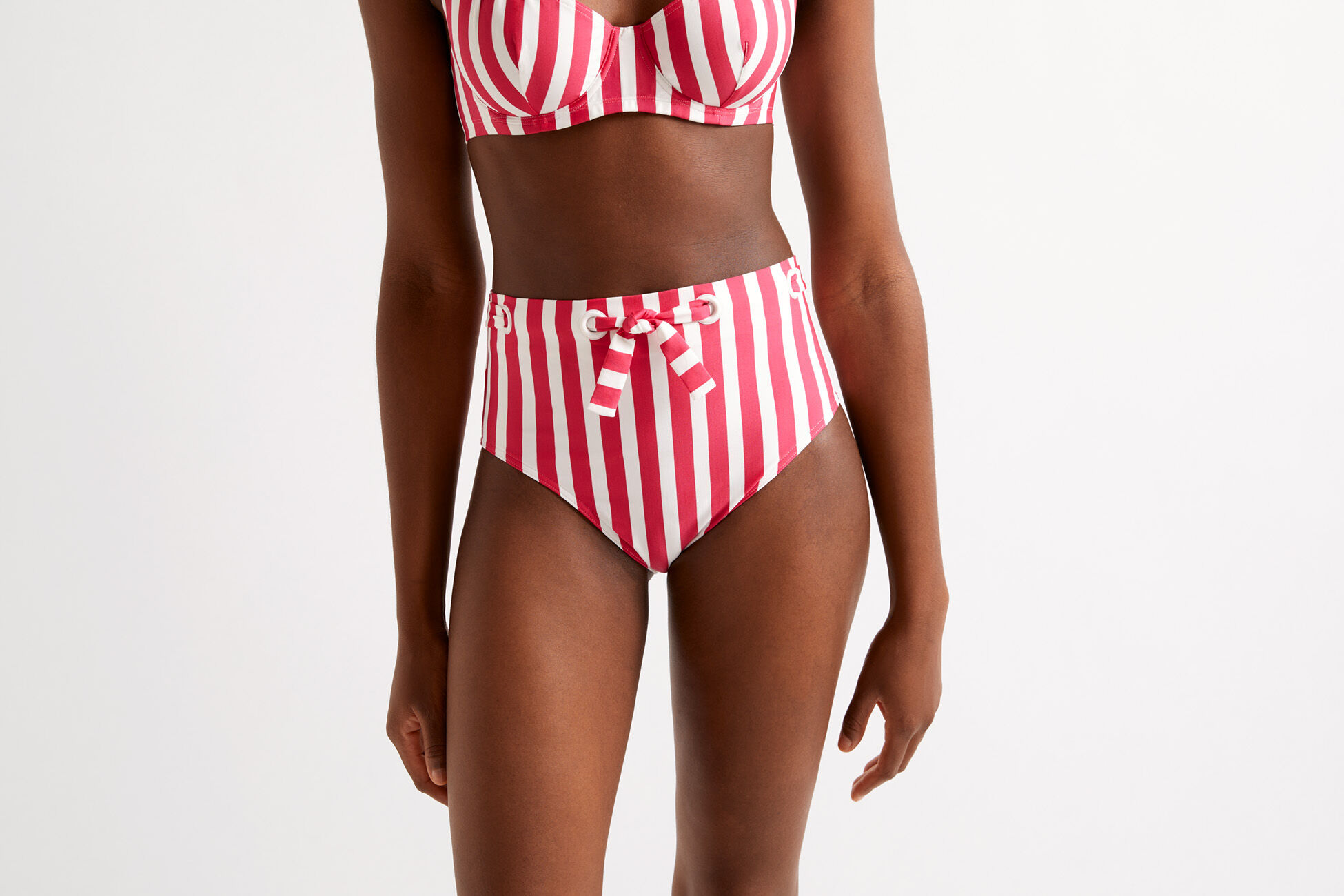 Encanta High briefs standard view �