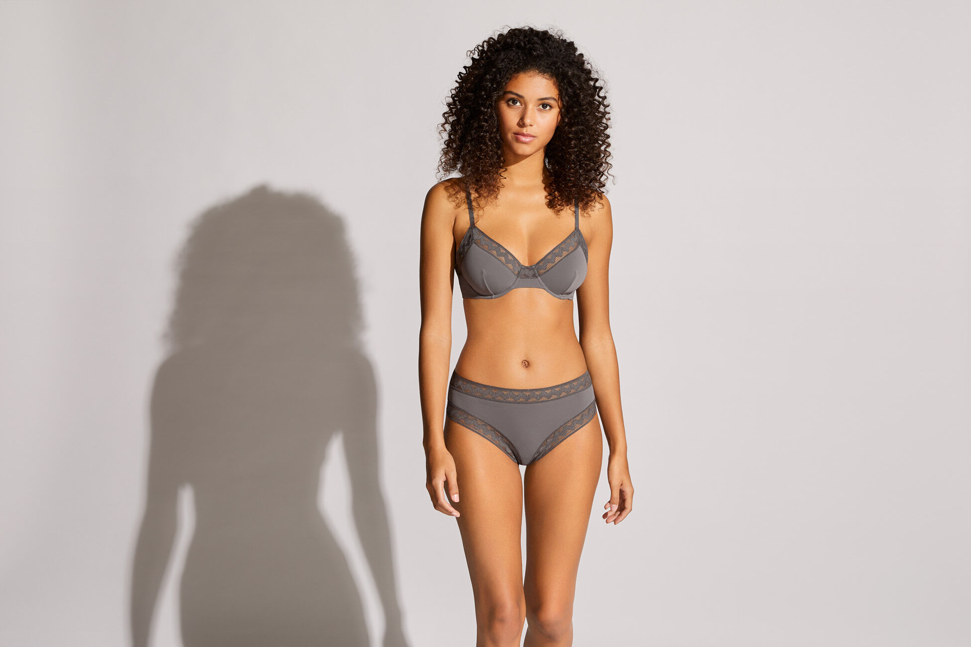 Gabby Tanga standard view �