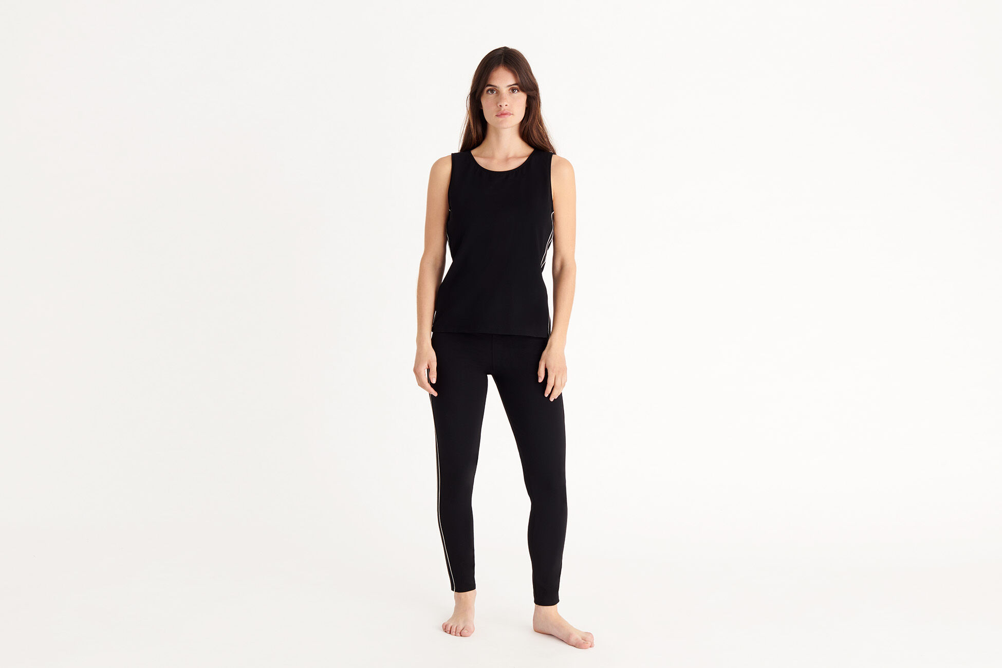 Parade Top standard view �