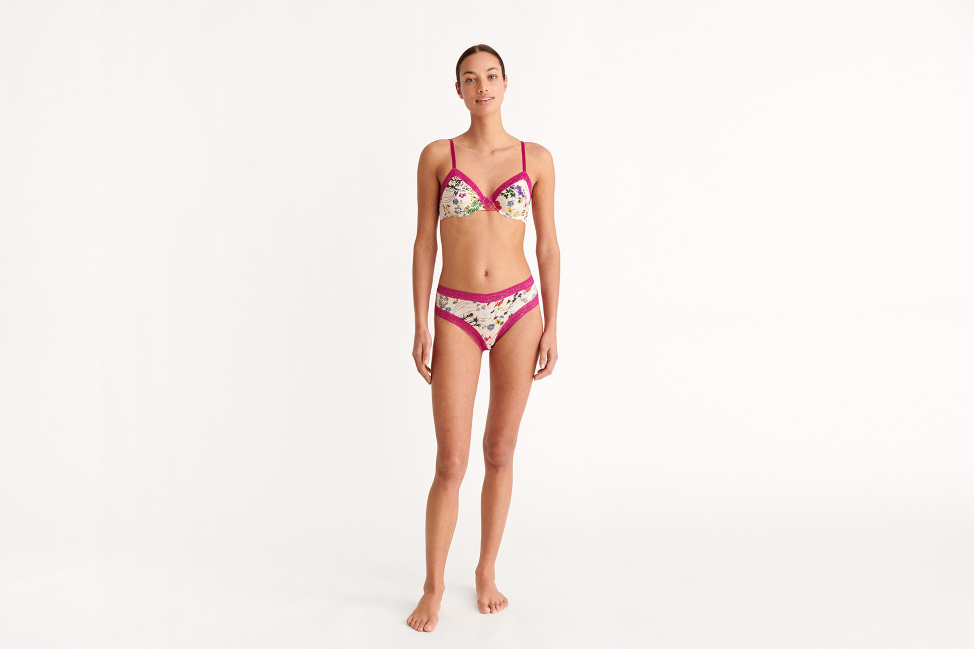 Sauvage Full-cup bra standard view NaN