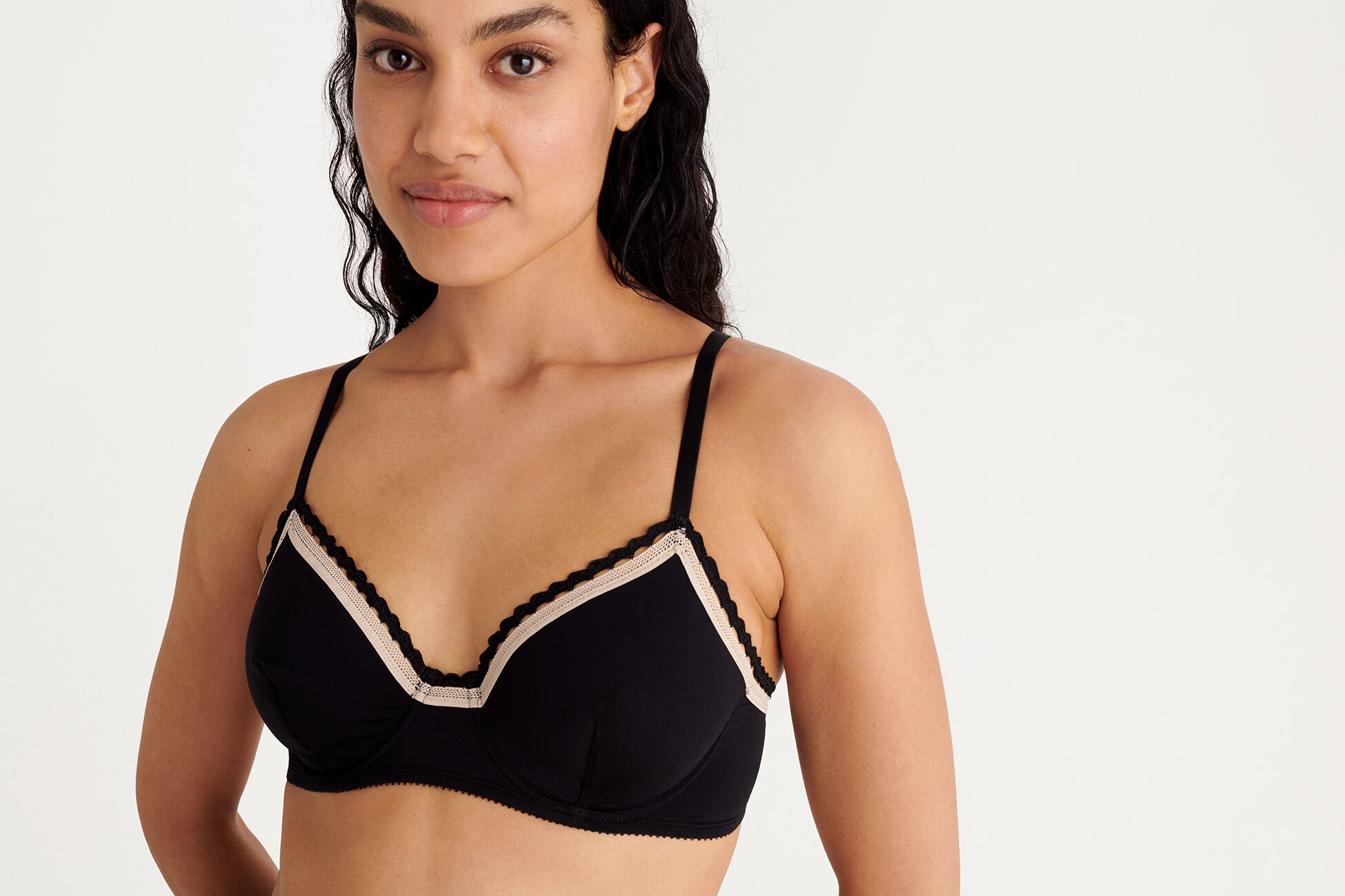 Flow Full-cup bra standard view �