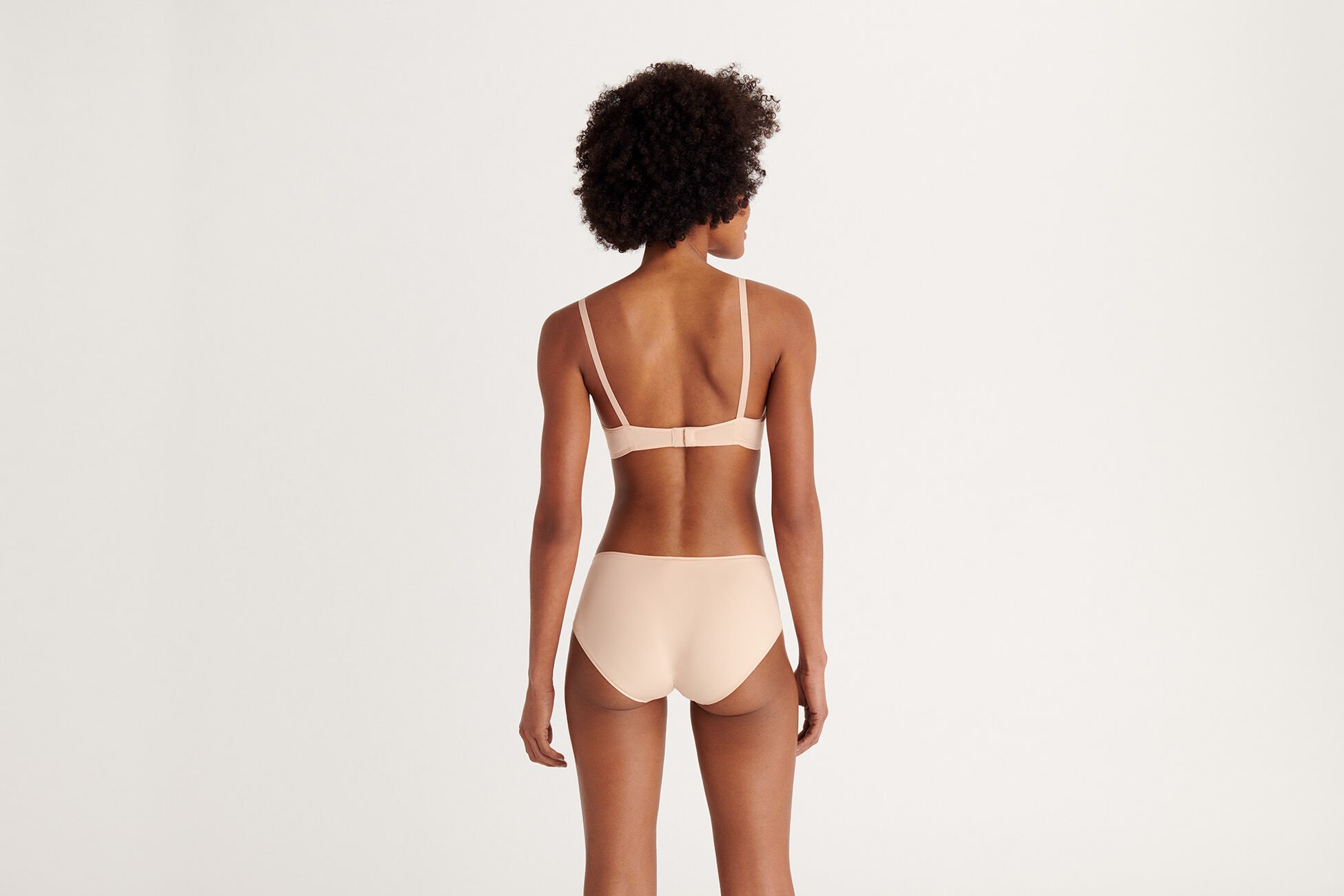 Monica Shorty vue standard NaN